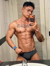 Tuan review photo