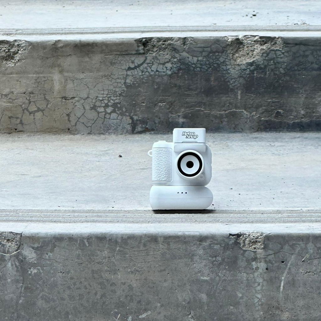 Mini Retro Camera