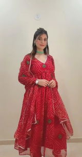 N.S. review photo