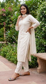 Nitika Sharma review photo