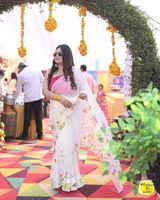 Anjali Vashishtha review photo
