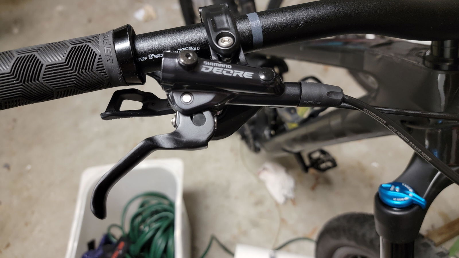 Shimano Deore BL-M6100 Disc Brake Lever | Thunder Mountain Bikes