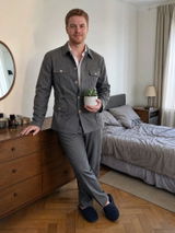 Ryan Scott review photo