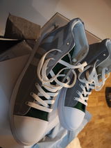 T. review photo