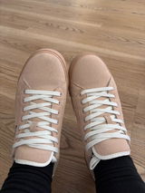 Lidia review photo