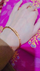 Haneea mujtaba review photo