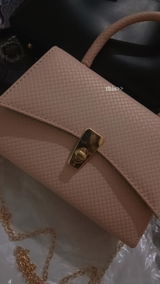 Literally it's looking awesome very happy after buying this gorgeous purse review photo