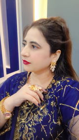 Shazia Faiz review photo