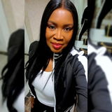 Dee review photo