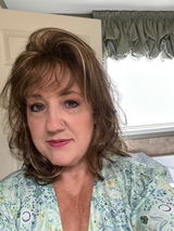 Tonya Hawes review photo