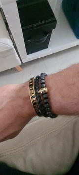 ד review photo