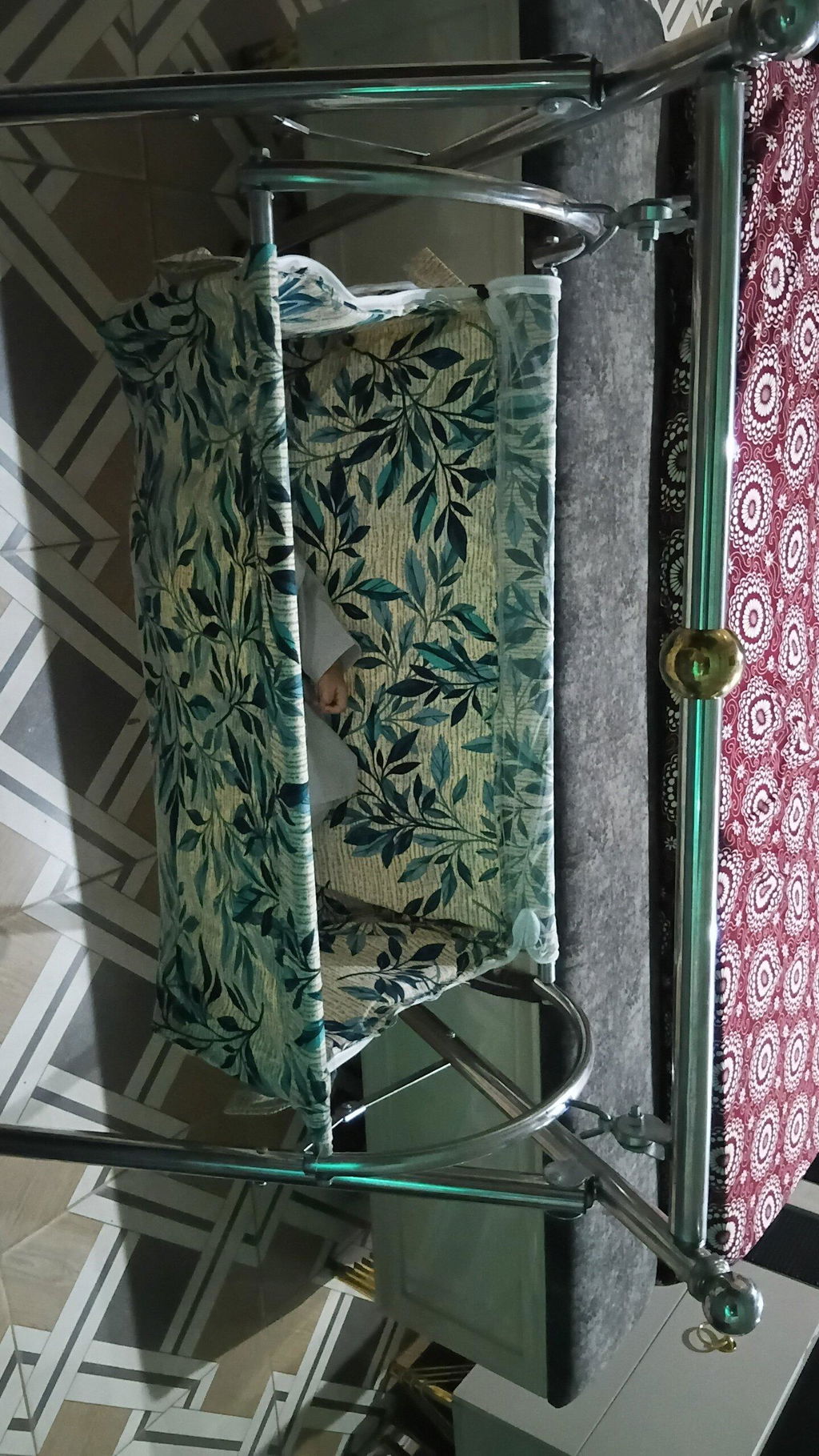 Stainless Steel Baby Jhulangi With Mosquito Net