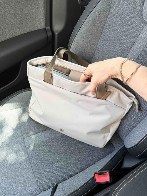 Versatile-T23 Laptop Tote Çanta 10L — müşteri fotoğrafı