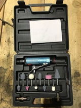 M. review photo
