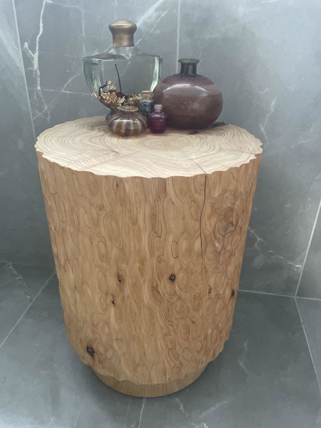 studio nikco | wooden stool / side table | stepped no.2 carved