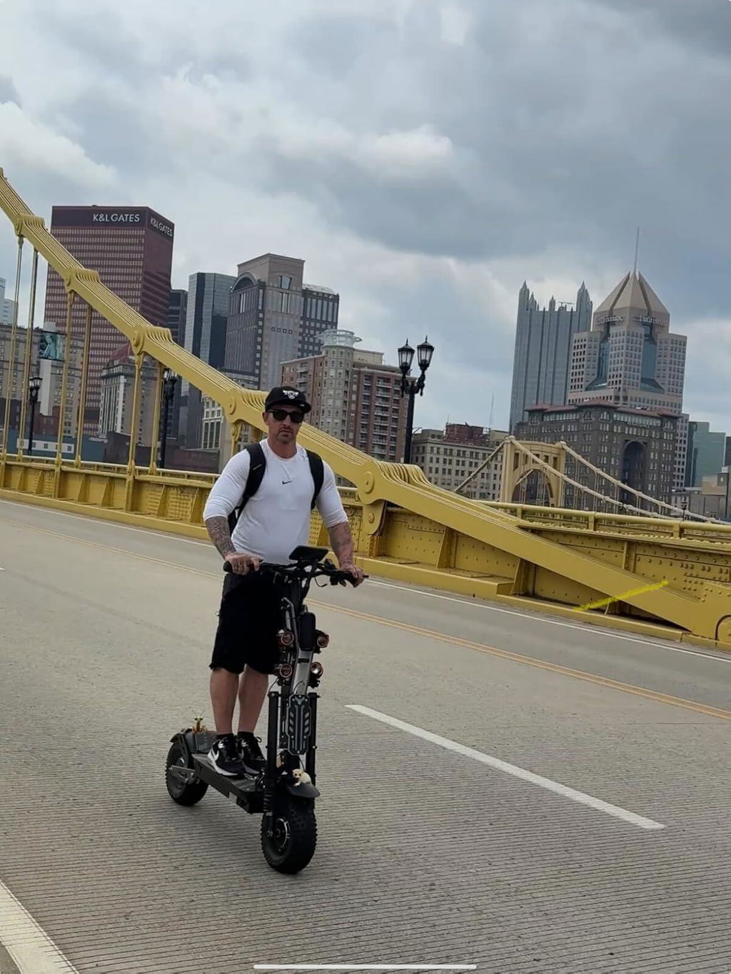 TopRiding FOHOLO F19 - Fast Electric Scooter for Adult, 7000W Dual Motors, 65 Miles Long Range