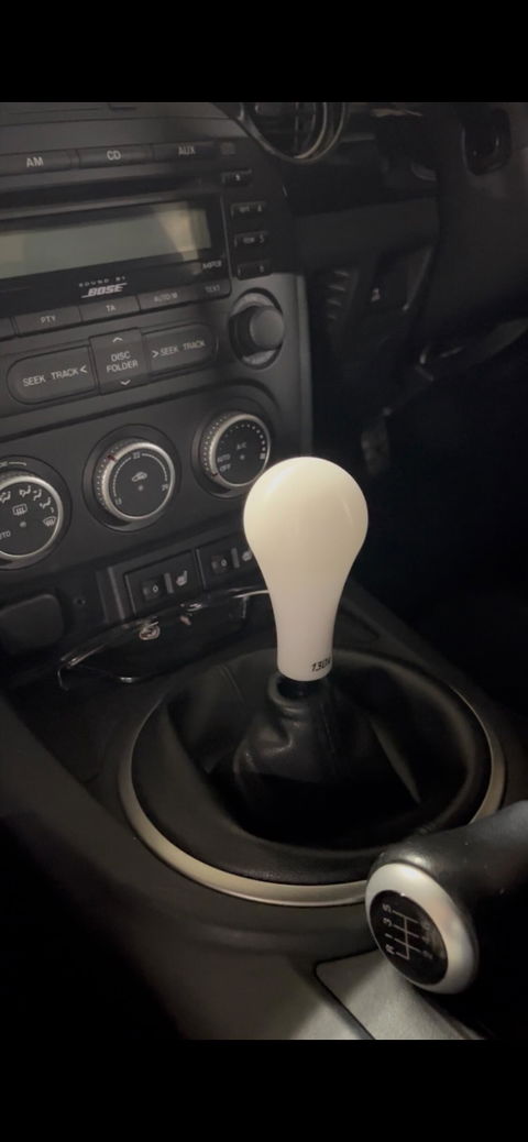 Hybrid Racing 130R Delrin Shift Knob White M10x1.25