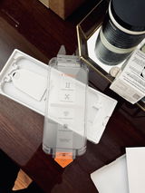 H.M. review photo