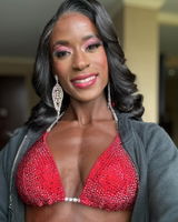 vania auguste review photo