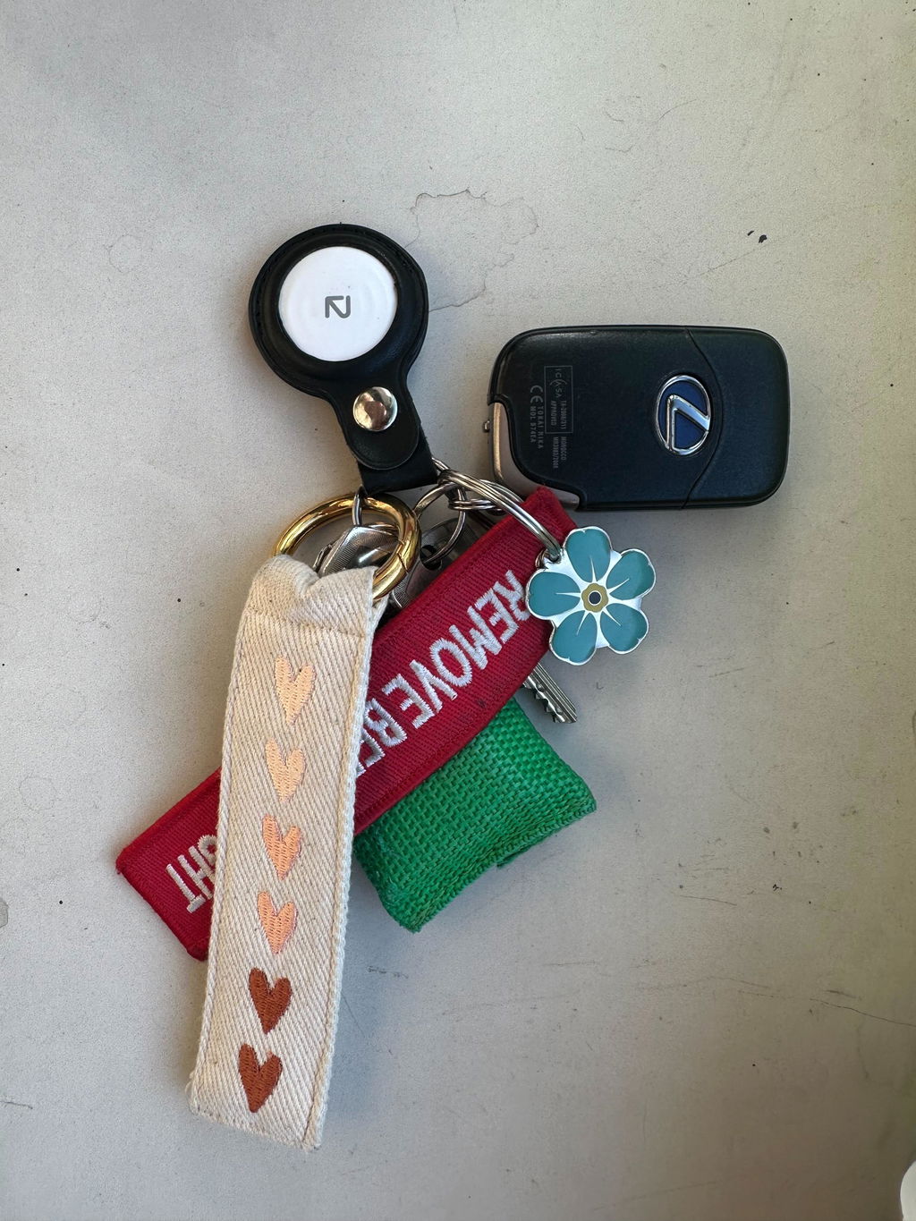 Trag Tag - Apple & Android + Sleutelhanger zwart