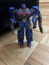 Kyle Disu review photo