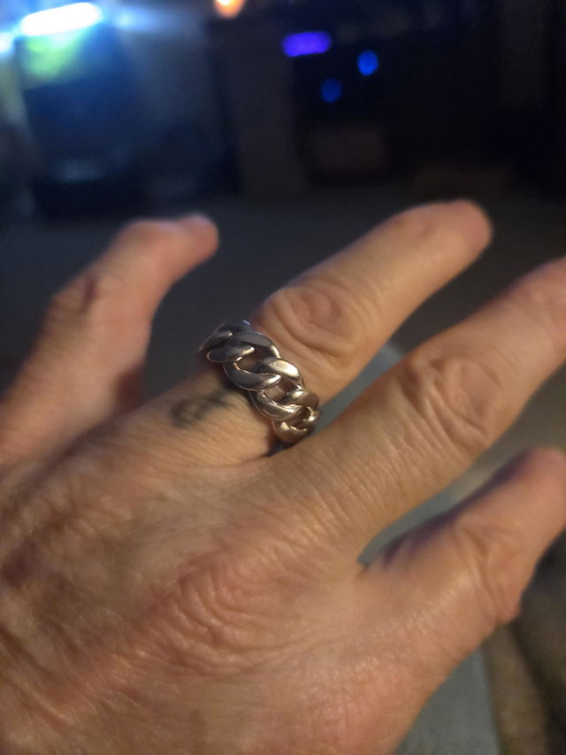 Photo from James Q.'s review of the .925 Silver 8.20 mm Miami Cuban Link Ring  71772