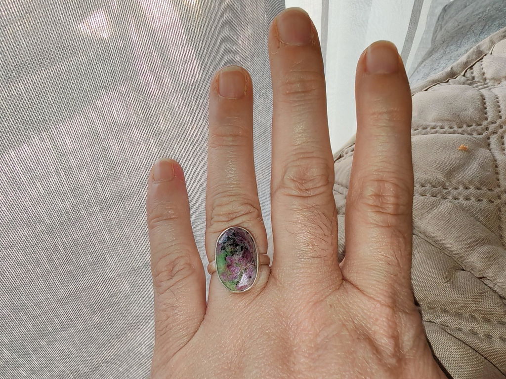 Anillo Plata de Ley - Zoisita con Rubí