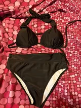 Dania review photo