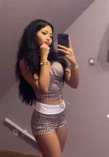 Dina review photo