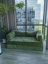 J. Caro review photo
