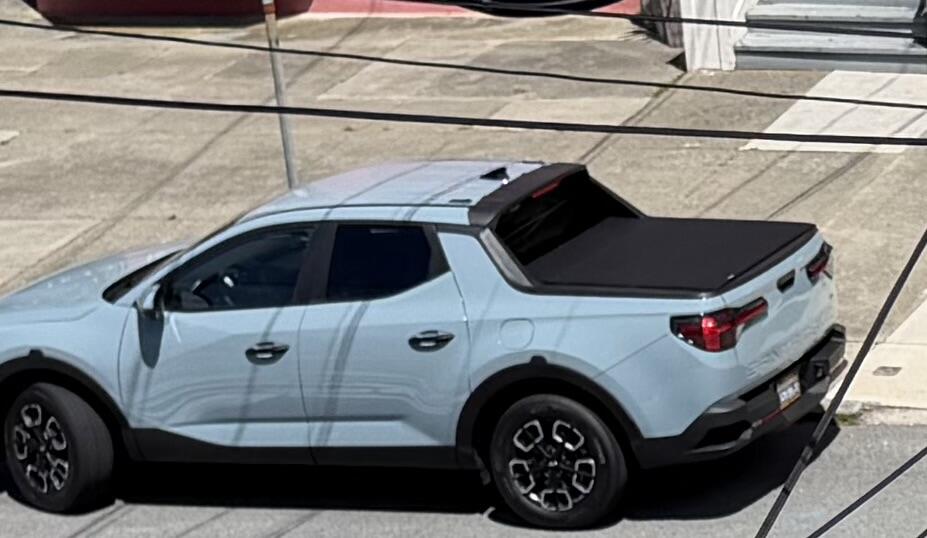 Access LOMAX Stance Hard Folding Tonneau Cover For 2022-2026 Hyundai Santa Cruz 4'4" Bed