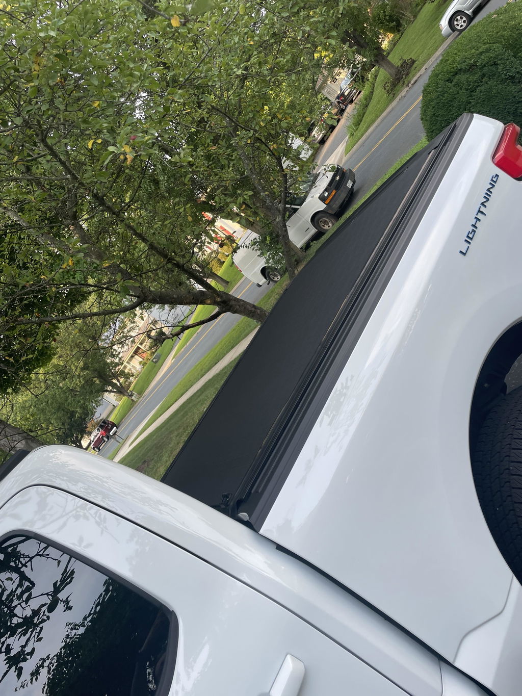 BAK Revolver X4ts Hard Roll-Up Tonneau Cover w/ T-Slot Rails For 21-26 Ford F-150/Raptor & 22-26 F-150 Lightning 5'7" Bed - 80339RK