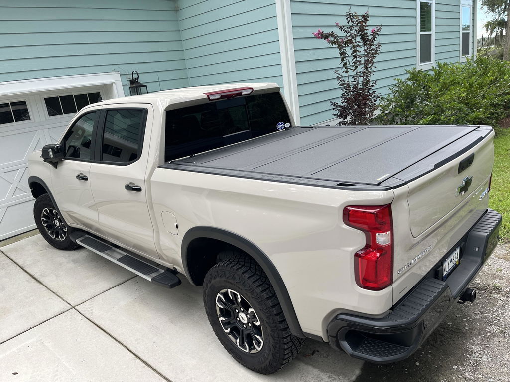 BAKFlip MX4 EZ-Lift Hard Folding Tonneau Cover For 19-26 Chevy/GMC Silverado/Sierra 1500 5'8" Bed - 450130