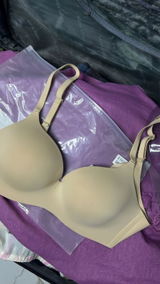 Farah Siddiq review photo