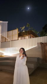 Shweta review photo