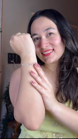 Nidhi Verma review photo