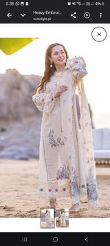 Iqra zafar review photo