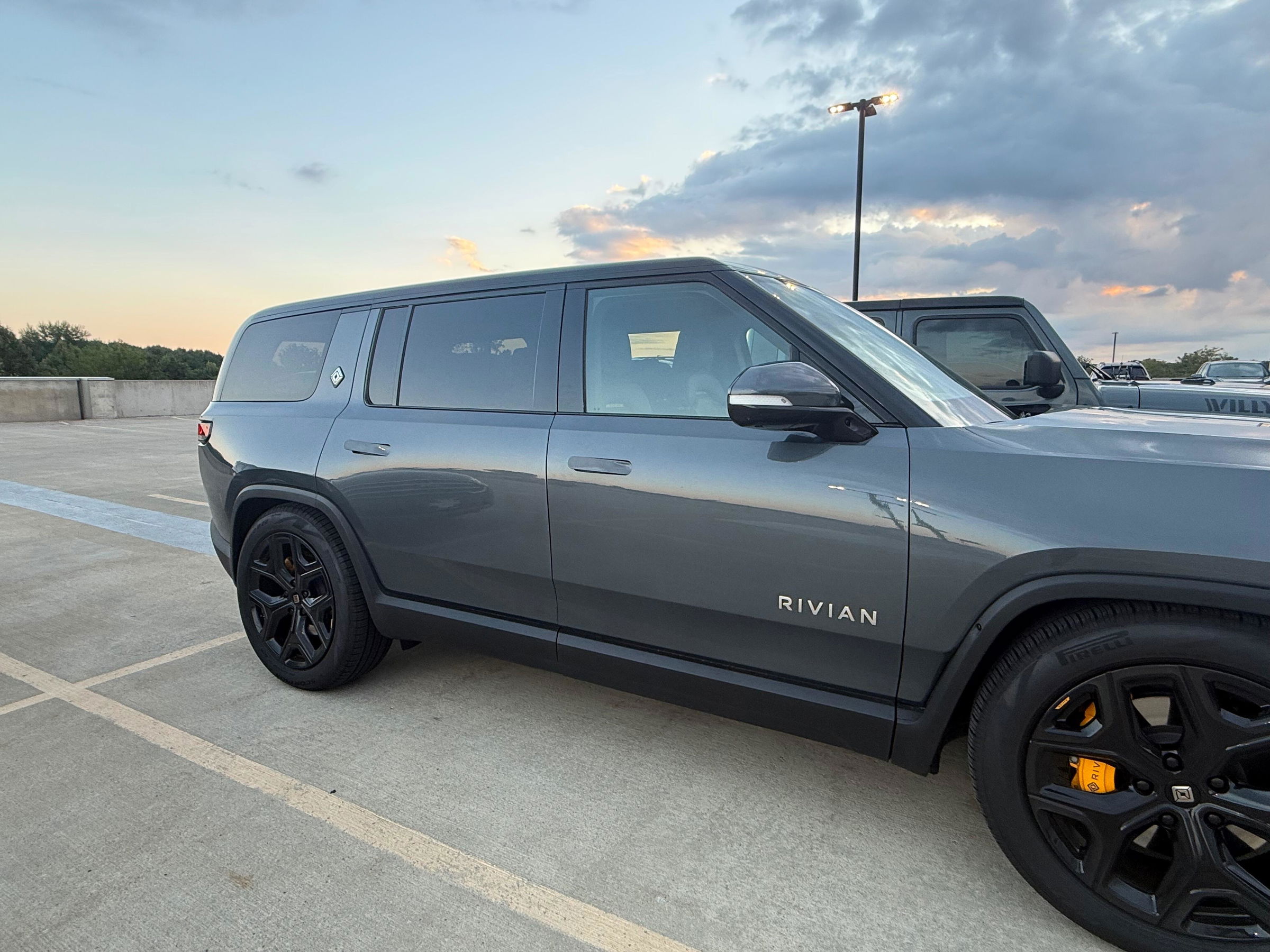 Chrome Delete Blackout Wrap Kit | for Rivian R1S 2022-2026