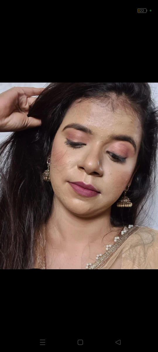 Shrutika Sonje review photo