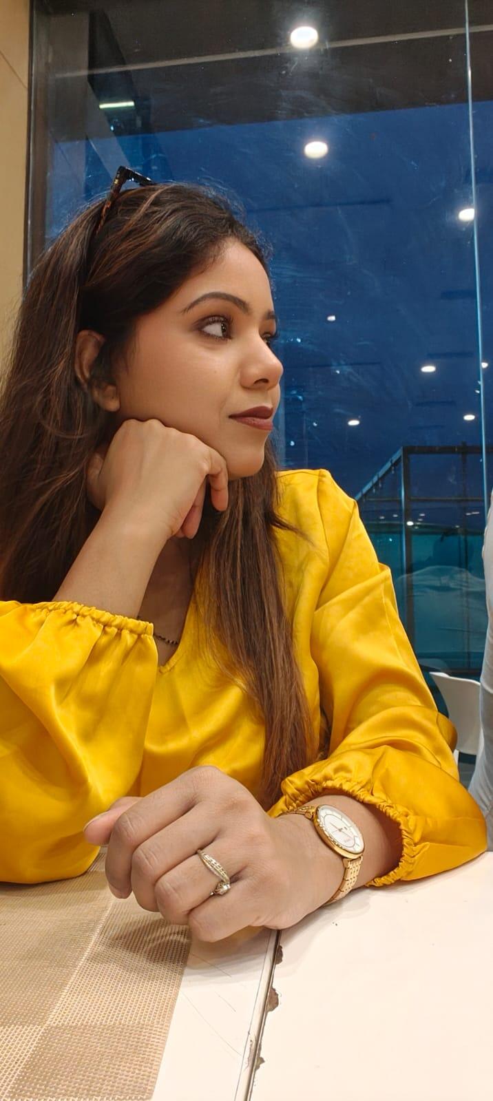 Priyanka Upadhyay review photo