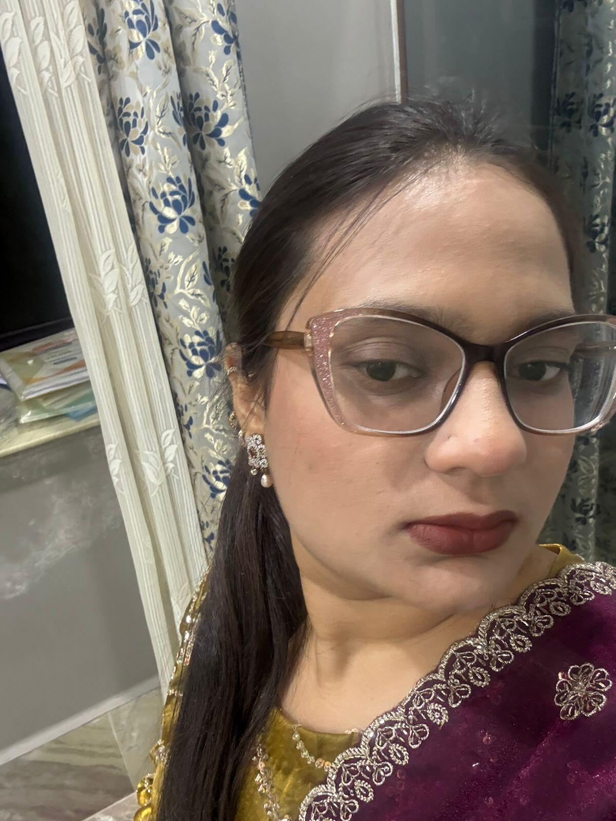 Nazifa Mahfooz review photo