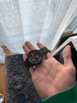 K review photo