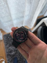 K review photo
