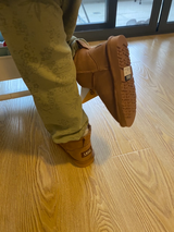 E. review photo