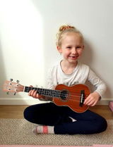 Hayley Ellery review photo