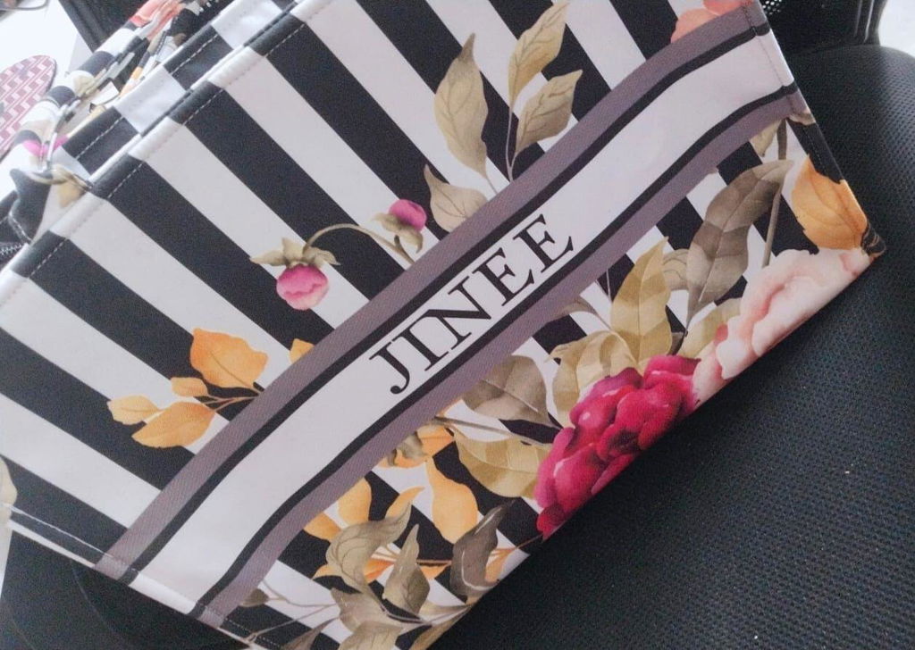 Customized Floral Printed Black & White Handheld Box Bag