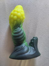 l.h. review photo