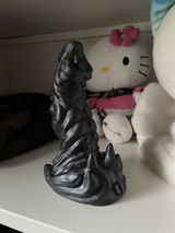 L. review photo