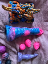 M.M. review photo