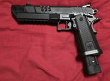 Israel R review photo